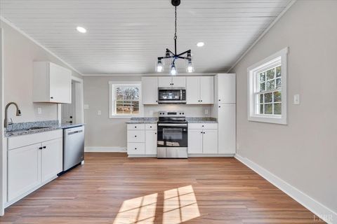 Tiny photo for 471 Briar Cliff Circle, Lynchburg, VA 24502 (MLS # 365183)