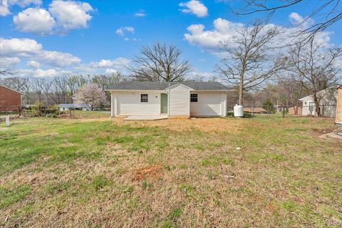 Tiny photo for 471 Briar Cliff Circle, Lynchburg, VA 24502 (MLS # 365183)