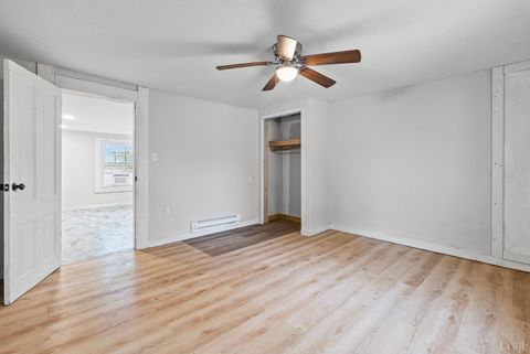 Tiny photo for 2403 Poplar Street, Lynchburg, VA 24502 (MLS # 362791)