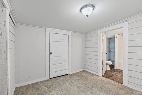 Tiny photo for 2403 Poplar Street, Lynchburg, VA 24502 (MLS # 362791)