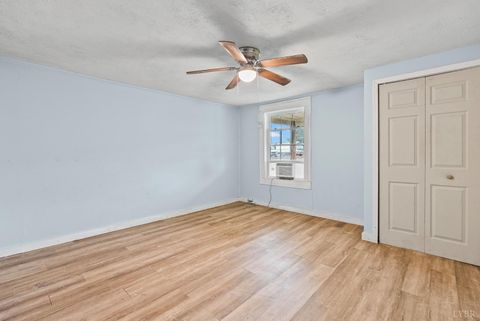 Tiny photo for 2403 Poplar Street, Lynchburg, VA 24502 (MLS # 362791)