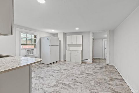 Tiny photo for 2403 Poplar Street, Lynchburg, VA 24502 (MLS # 362791)