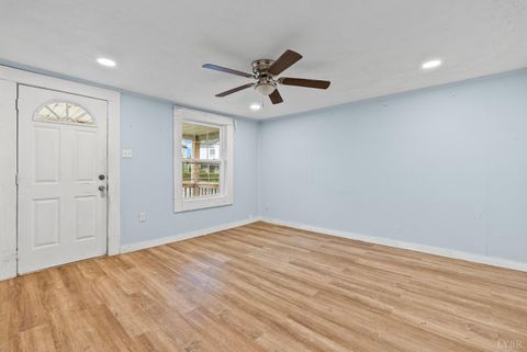 Tiny photo for 2403 Poplar Street, Lynchburg, VA 24502 (MLS # 362791)