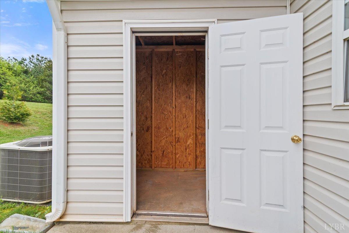 1256 Blue Ridge View Circle, Forest, Virginia image 29