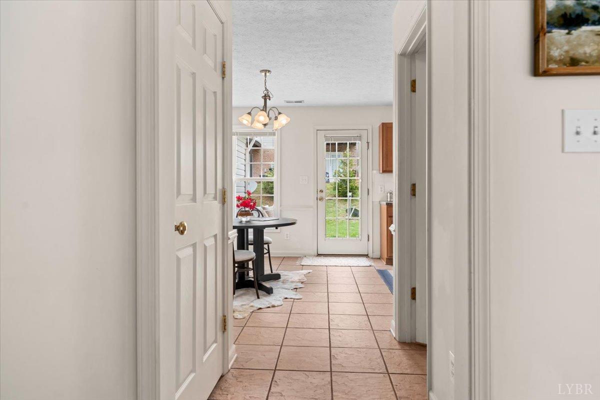 1256 Blue Ridge View Circle, Forest, Virginia image 8