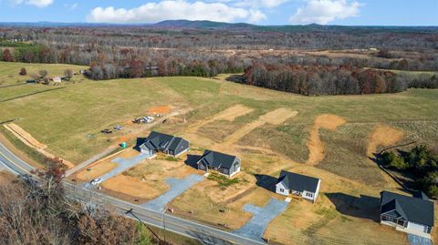 Tiny photo for 10510 Leesville Road, Lynch Station, VA 24571 (MLS # 363145)