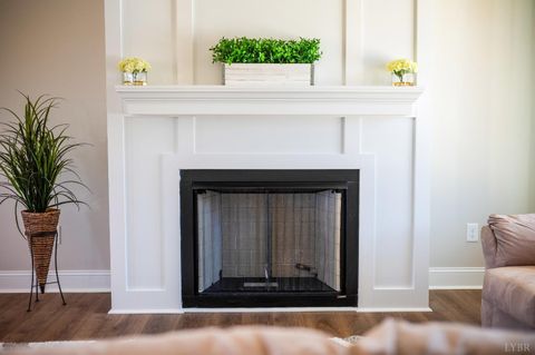 Tiny photo for 10510 Leesville Road, Lynch Station, VA 24571 (MLS # 363145)