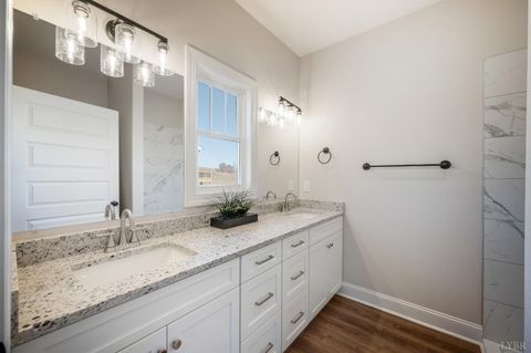 Tiny photo for 10510 Leesville Road, Lynch Station, VA 24571 (MLS # 363145)