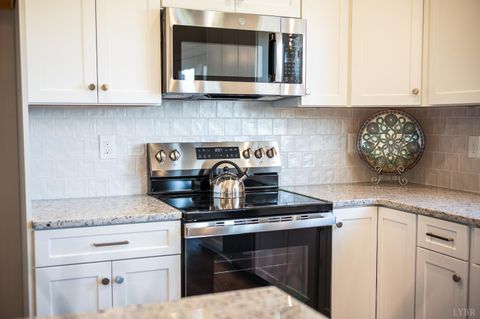 Tiny photo for 10510 Leesville Road, Lynch Station, VA 24571 (MLS # 363145)