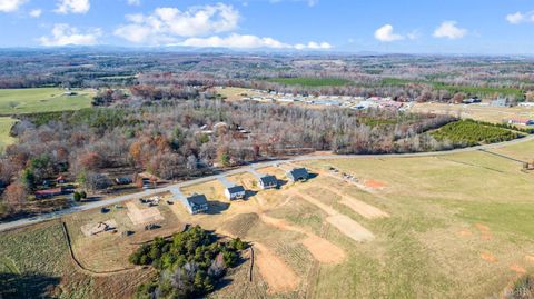 Tiny photo for 10510 Leesville Road, Lynch Station, VA 24571 (MLS # 363145)