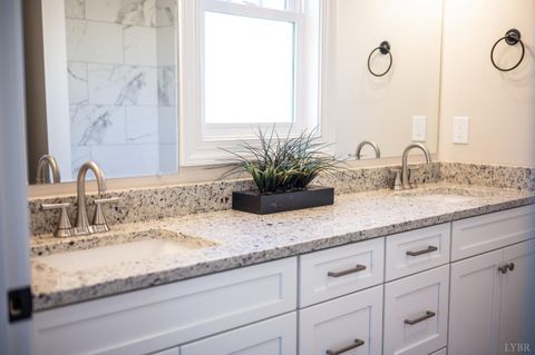 Tiny photo for 10510 Leesville Road, Lynch Station, VA 24571 (MLS # 363145)