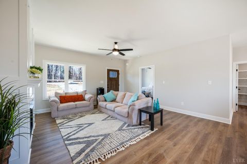 Tiny photo for 10510 Leesville Road, Lynch Station, VA 24571 (MLS # 363145)