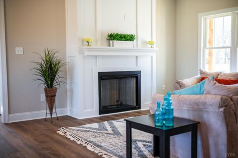 Tiny photo for 10510 Leesville Road, Lynch Station, VA 24571 (MLS # 363145)