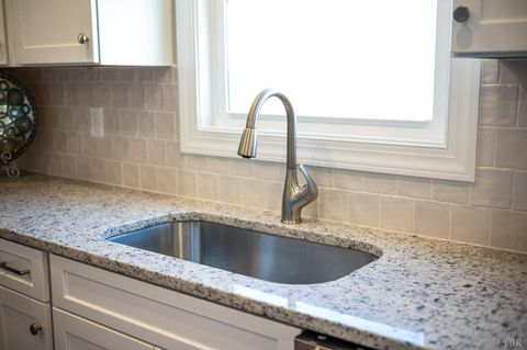 Tiny photo for 10510 Leesville Road, Lynch Station, VA 24571 (MLS # 363145)