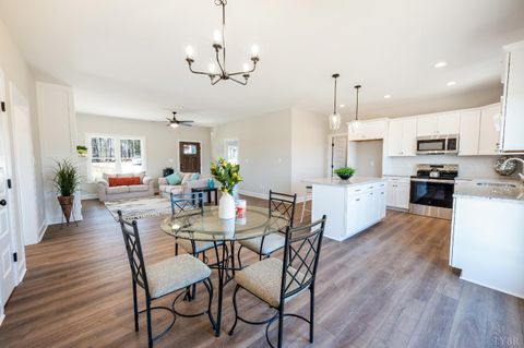 Tiny photo for 10510 Leesville Road, Lynch Station, VA 24571 (MLS # 363145)