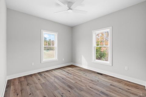 Tiny photo for 2441 River Road, Madison Heights, VA 24572 (MLS # 363790)