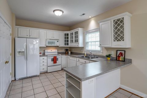 Tiny photo for 205 Wyndhurst Drive, Lynchburg, VA 24502 (MLS # 363231)