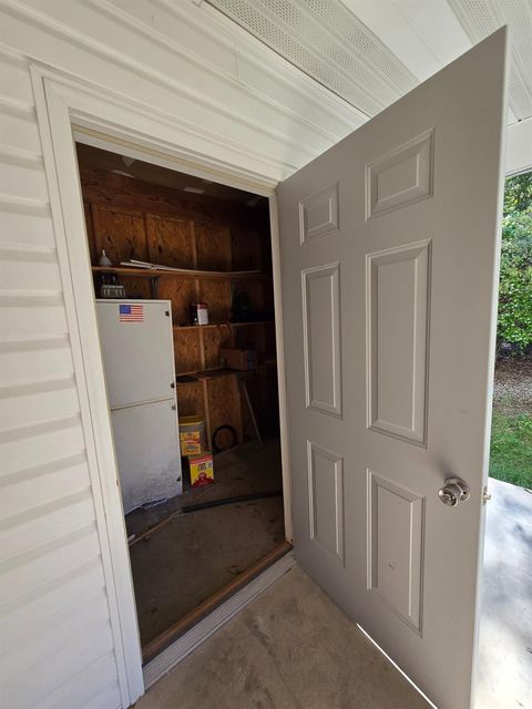 Tiny photo for 307 Hunter Road RD, Brookneal, VA 24528 (MLS # 366791)