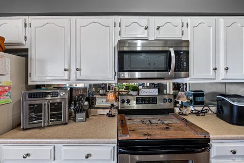 Tiny photo for 208 Manor Drive, Forest, VA 24551 (MLS # 363675)