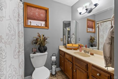 Tiny photo for 208 Manor Drive, Forest, VA 24551 (MLS # 363675)