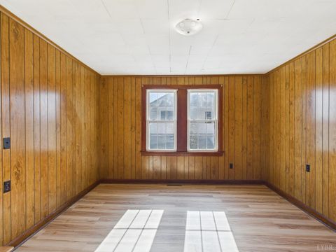 Tiny photo for 203 Juniper Cliff Road, Brookneal, VA 24528 (MLS # 363314)