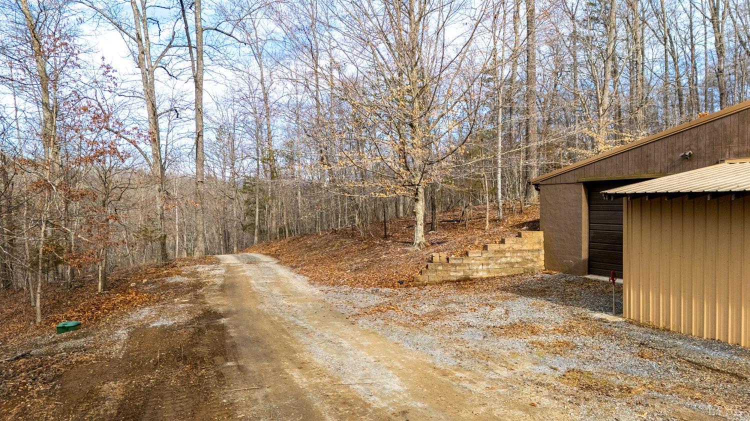 8 Lot Cottage Charm, Goode, Virginia image 12