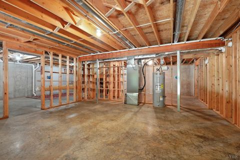 Tiny photo for 103 Waterton Dr Dr, Lynchburg, VA 24503 (MLS # 364351)