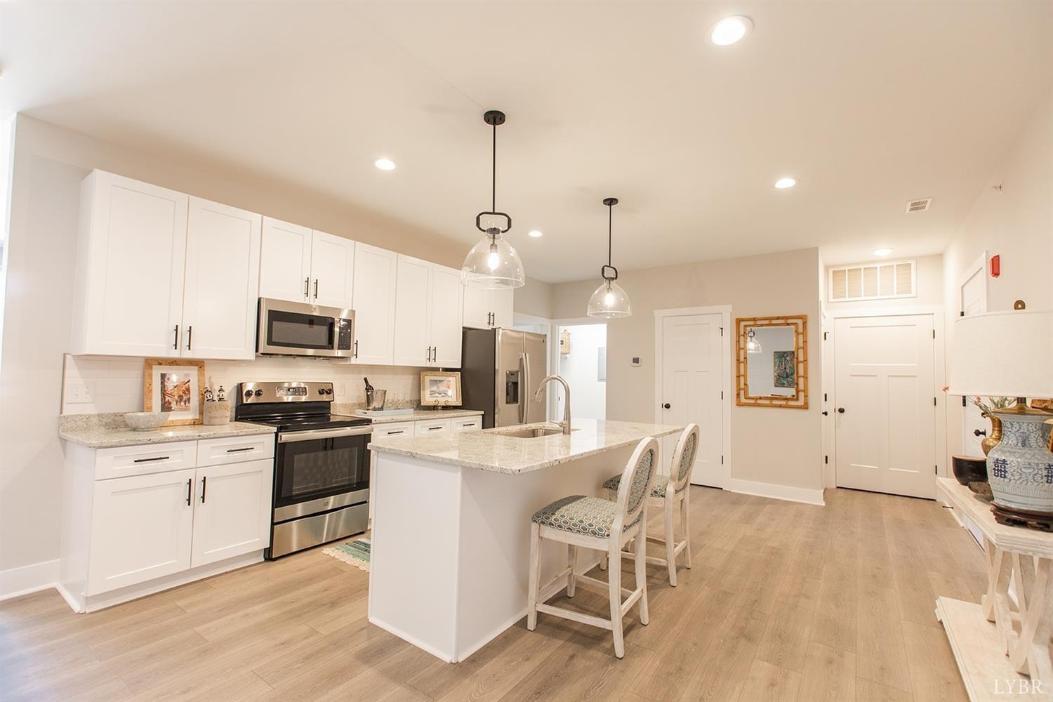 1300 Stoney Ridge Blvd Blvd #206, Forest, Virginia image 6