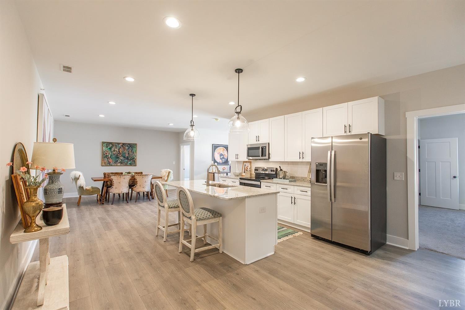 1300 Stoney Ridge Blvd Blvd #206, Forest, Virginia image 4