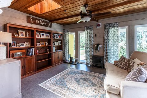 Tiny photo for 151 Burke Street, Appomattox, VA 24522 (MLS # 365680)