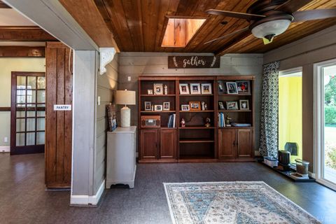 Tiny photo for 151 Burke Street, Appomattox, VA 24522 (MLS # 365680)