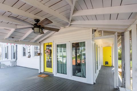 Tiny photo for 151 Burke Street, Appomattox, VA 24522 (MLS # 365680)