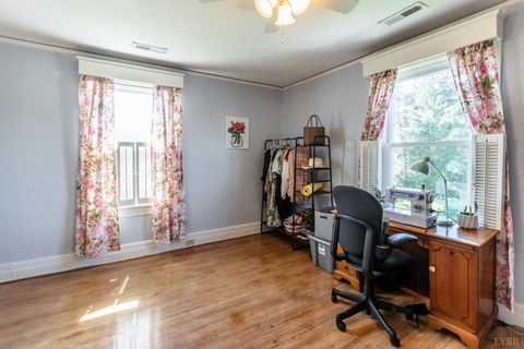 Tiny photo for 151 Burke Street, Appomattox, VA 24522 (MLS # 365680)