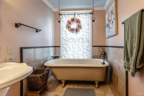 Tiny photo for 151 Burke Street, Appomattox, VA 24522 (MLS # 365680)