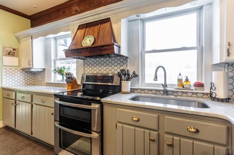 Tiny photo for 151 Burke Street, Appomattox, VA 24522 (MLS # 365680)