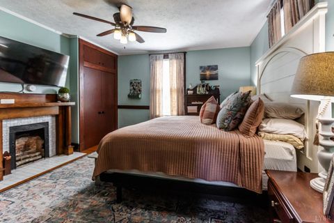 Tiny photo for 151 Burke Street, Appomattox, VA 24522 (MLS # 365680)