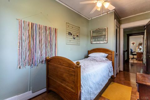 Tiny photo for 151 Burke Street, Appomattox, VA 24522 (MLS # 365680)