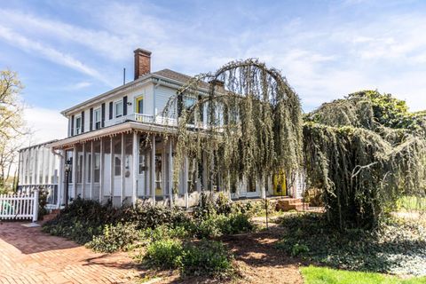 Tiny photo for 151 Burke Street, Appomattox, VA 24522 (MLS # 365680)