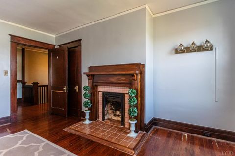 Tiny photo for 151 Burke Street, Appomattox, VA 24522 (MLS # 365680)