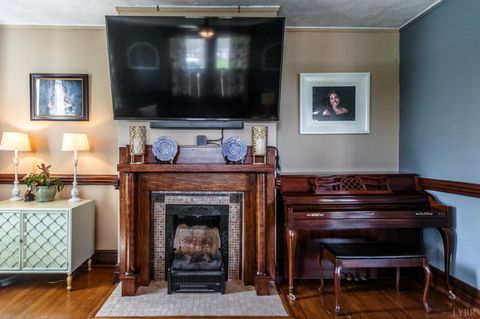 Tiny photo for 151 Burke Street, Appomattox, VA 24522 (MLS # 365680)