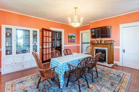 Tiny photo for 151 Burke Street, Appomattox, VA 24522 (MLS # 365680)