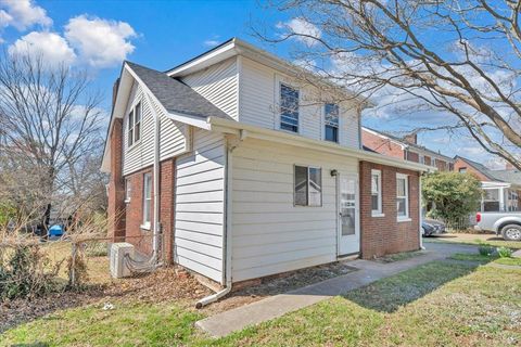 Tiny photo for 3219 Collingwood Street, Roanoke, VA 24018 (MLS # 364968)