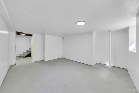 Tiny photo for 3219 Collingwood Street, Roanoke, VA 24018 (MLS # 364968)