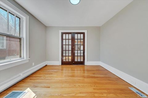 Tiny photo for 3219 Collingwood Street, Roanoke, VA 24018 (MLS # 364968)