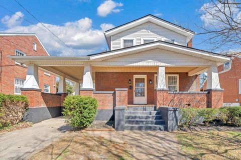 Tiny photo for 3219 Collingwood Street, Roanoke, VA 24018 (MLS # 364968)