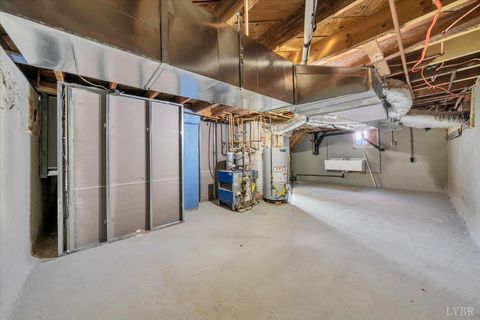 Tiny photo for 3219 Collingwood Street, Roanoke, VA 24018 (MLS # 364968)