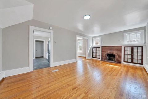 Tiny photo for 3219 Collingwood Street, Roanoke, VA 24018 (MLS # 364968)