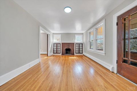 Tiny photo for 3219 Collingwood Street, Roanoke, VA 24018 (MLS # 364968)