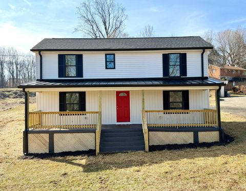 Photo of 117 Monroe Street, Monroe, VA 24574 (MLS # 364853)