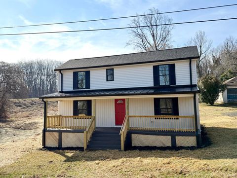 Tiny photo for 117 Monroe Street, Monroe, VA 24574 (MLS # 364853)